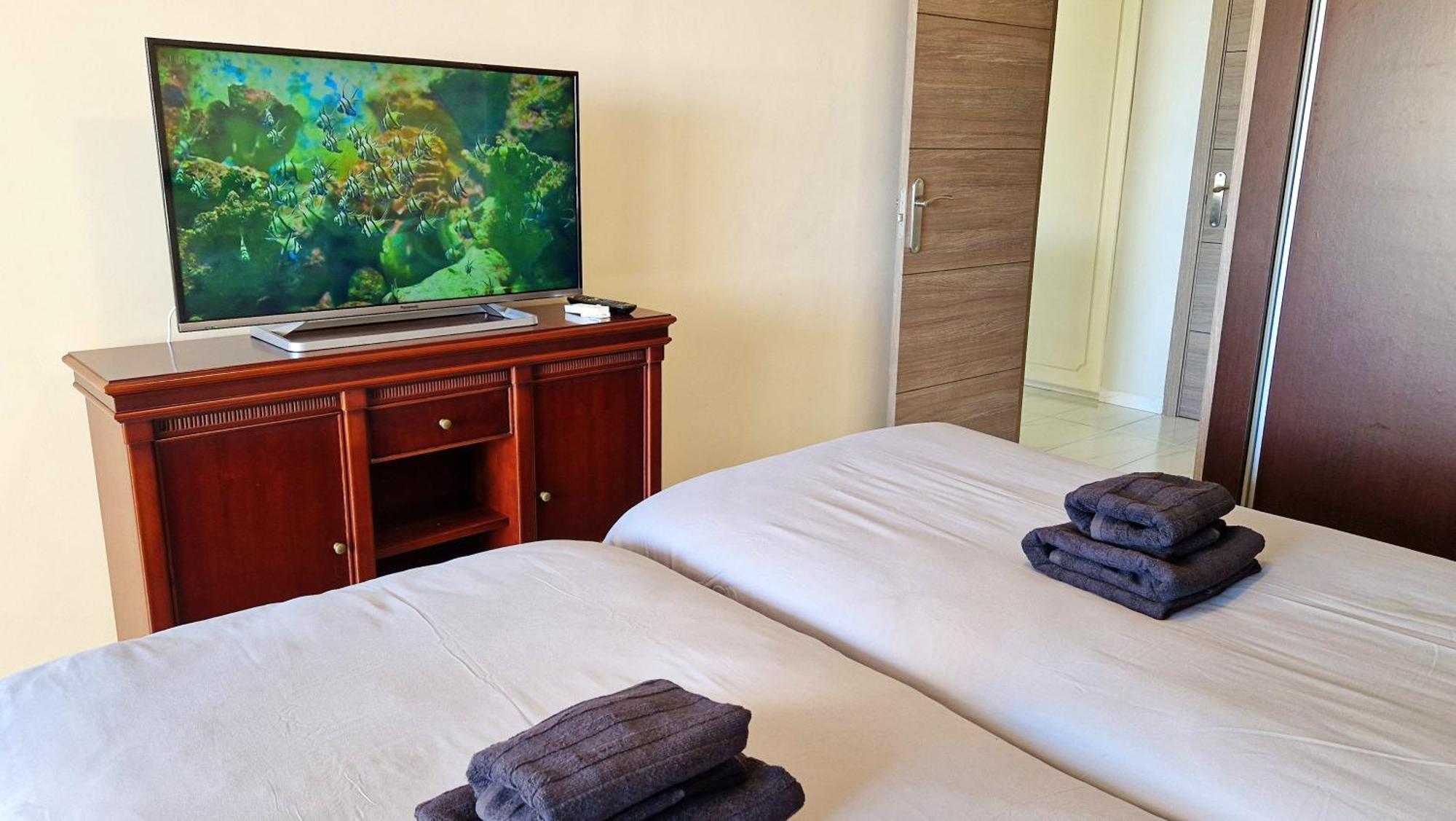 Apartment With Private Terrace - Ocean View Costa Adeje Bagian luar foto